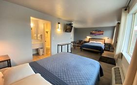 Aircrest Motel
